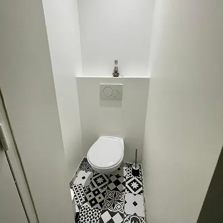 Appartement Au Calme - Proche Metro Saint Michel